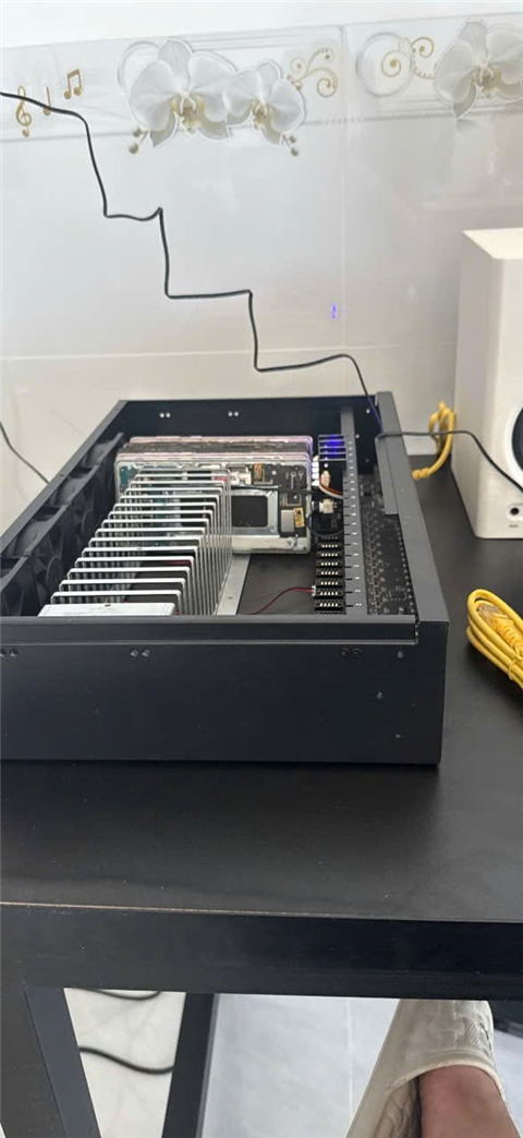 Ảnh Box Phone Farm ở Bình Dương 0345567013